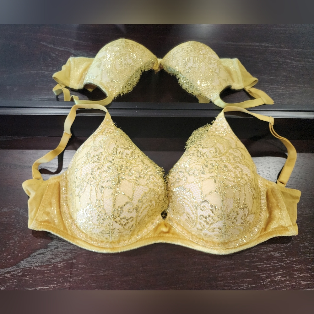 Victoria's Secret Gold Lace Push-Up Bra